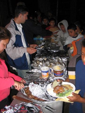 2007 Snow Trip Munching on the Food